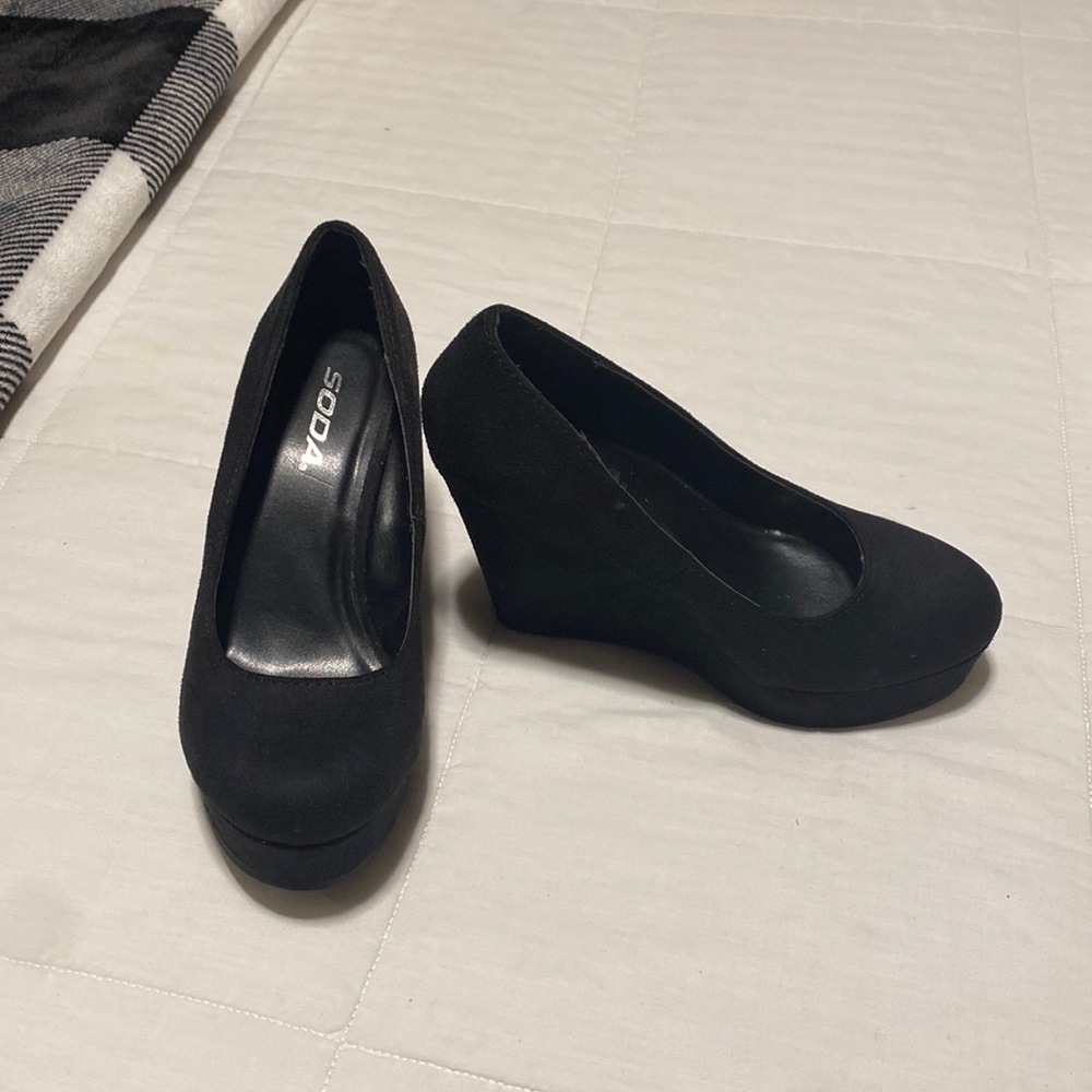 Black shoes Zapatos con plataforma muy bonitos nuevos